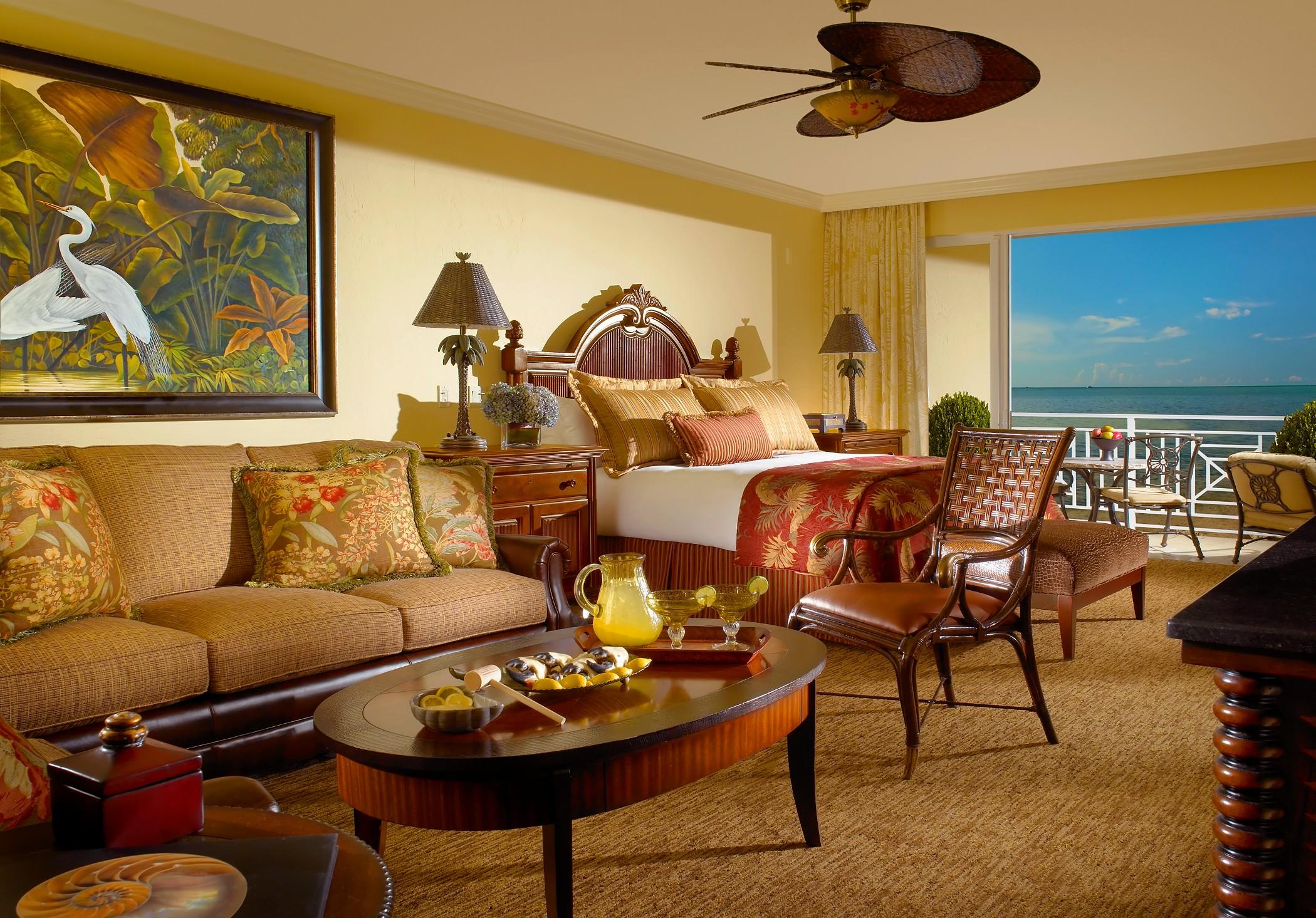 Cheeca Lodge & Spa Islamorada Zimmer foto A living room at the Ritz-Carlton, Naples
