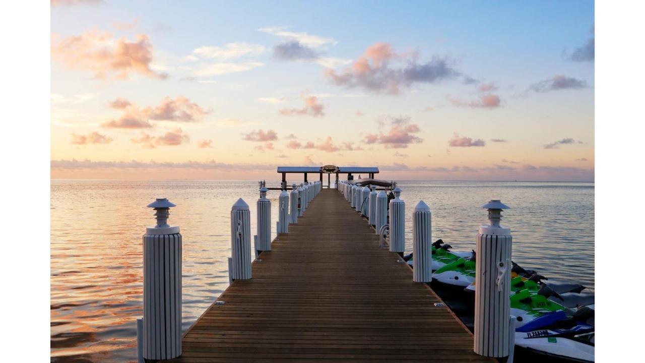 Cheeca Lodge & Spa Islamorada Exterior foto The pier at the Ocean Club