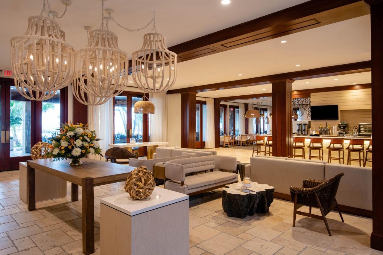 Cheeca Lodge & Spa Islamorada Exterior foto The lobby at the Four Seasons Resort Maui